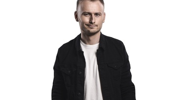 Женя Синяков