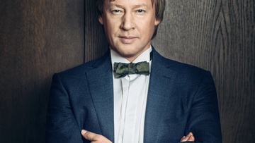 Дмитрий Харатьян