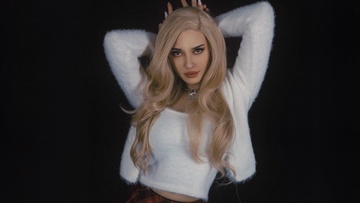 Dead Blonde