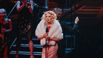 В джазе только девушки