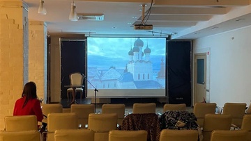 Икона в храме