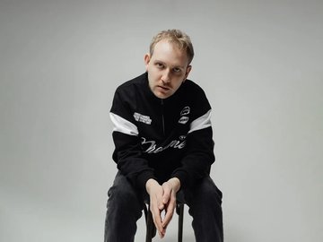 Миша Хорев
