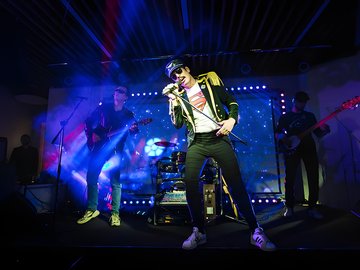 Фредди Меркьюри Шоу