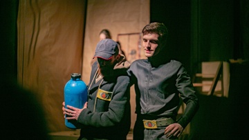 451 градус по фаренгейту