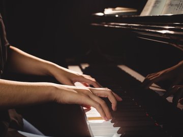 Музыка сквозь века: Бах, Моцарт, Бетховен, Шопен, Рахманинов