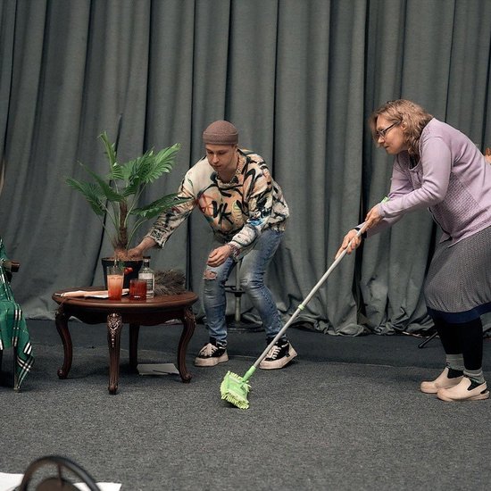 Весельчаки