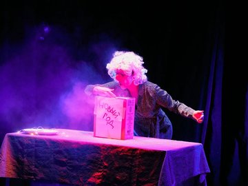 Где же праздник? или Одинокий Новый год