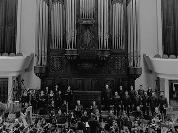 Солисты оркестра CAGMO. Гарри Поттер и Миядзаки при свечах