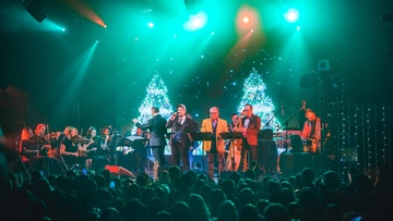 Джаз и рок-н-ролл с оркестром. Новогодний концерт