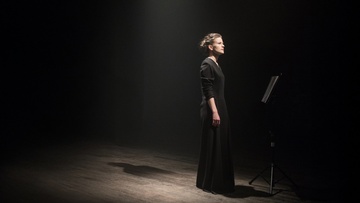 Между молчаньем и речью