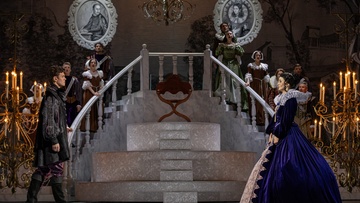 Собака на сене