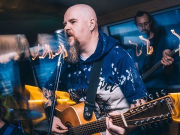 Рок-концерт на теплоходe