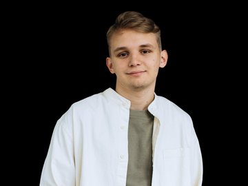 Кирилл Мазур
