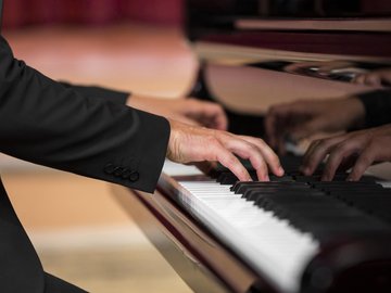 Симфония Rammstein при свечах