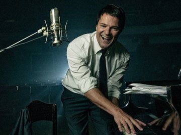 Данила Козловский. Frank