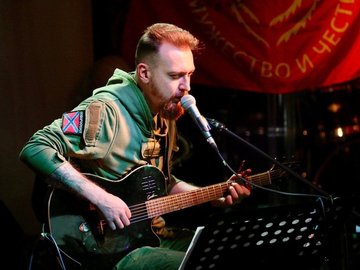 Нас запомнит история...