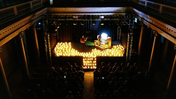 Людовико Эйнауди: Неоклассика при свечах