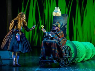 Алиса в Стране чудес