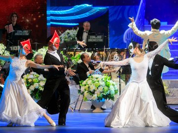 Белоснежный бал Штрауса