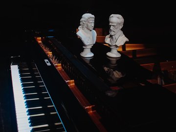 Бах vs Чайковский. Орган vs рояль