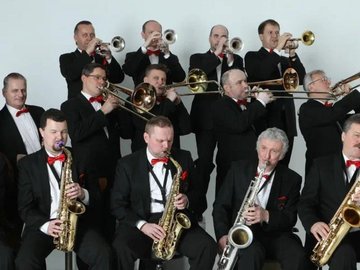 Оркестр джазовой музыки им. Лундстрема, Анна Бутурлина