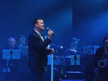 Леонид Серебренников. Давайте негромко… Песни Геннадия Гладкова