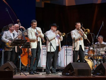 Когда святые маршируют