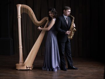 Романтический вечер при свечах с арфой, органом и саксофоном. От классики до регтайма