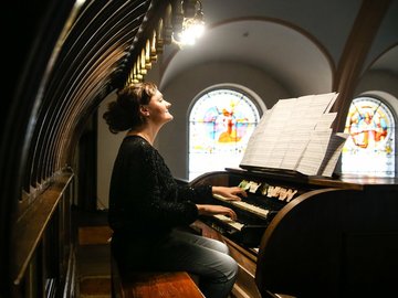 Органный вечер при свечах в англиканском соборе. Время танго