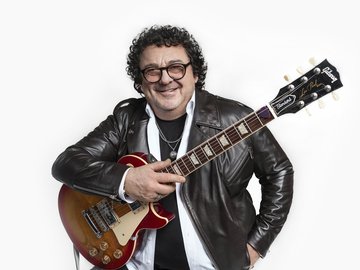 Игорь Саруханов