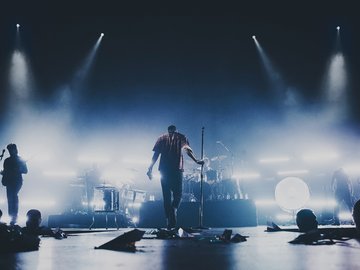 Скрежет металла 2026