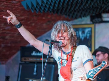 Александр Корби и Swett