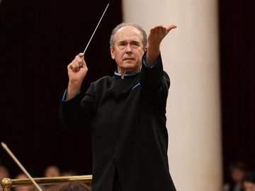 Симфонический оркестр и Дмитрий Лисс