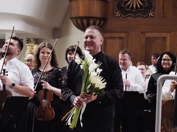 Симфонический оркестр и Александр Сладковский