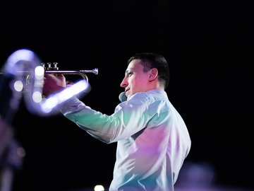 Новогодний концерт с Петром Востоковым