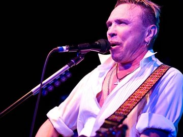 Гарик Сукачёв