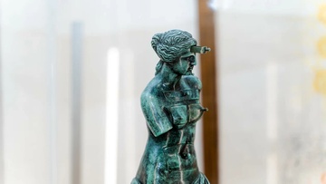 Музы и мастера: женский взгляд на гениев