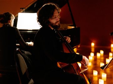 Шедевры Миядзаки и Хисаиси при свечах