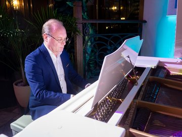 Вечер в соборе при свечах. Советская песня и джаз