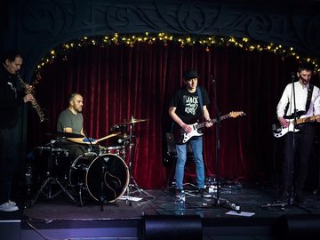 Молока стакан