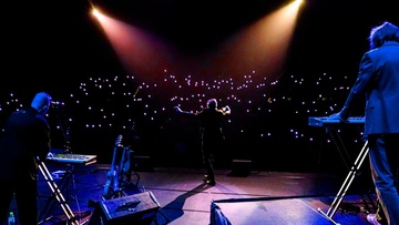 Хиты Sting с симфоническим оркестром Desert Rose Symphony