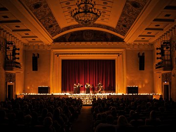 Классика при свечах: Вивальди «Времена года»