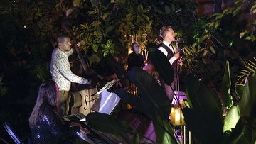 Магия свечей. Мировые поп-хиты в джазе в оранжерее