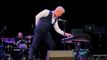 Денис Мажуков