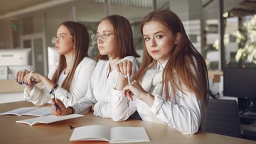 Путешествие через время и пространство