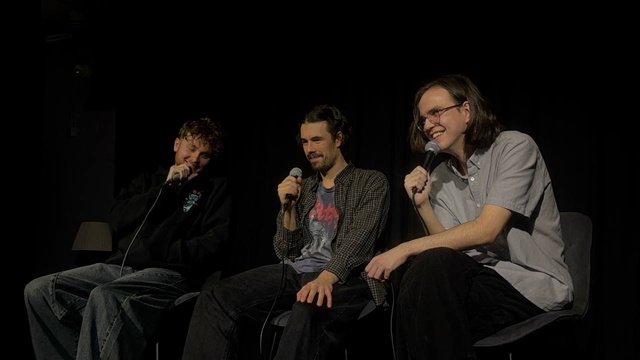 Три микрофона