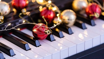 Музыка и стихи про Новый год и Рождество