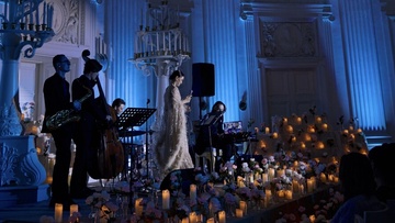 Джаз во дворце: магия музыки в сиянии тысячи свечей