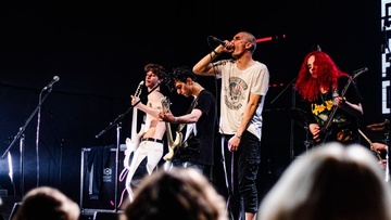 Пацанский рэпчик до слёз. Пиво вместо пар