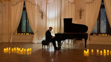 И лишь надеждой жизнь согрета